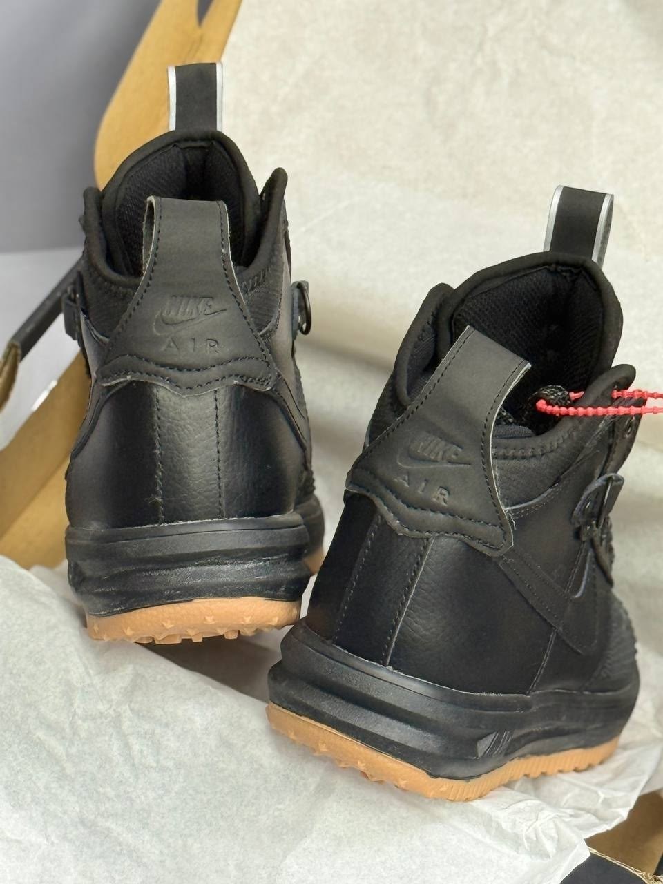 кроссовки nike lunar force 1 duckboot,nike lunar force 1 duckboot,nike lunar force 1 duckboot black gum,кроссовки мужские nike lunar force 1 duckboot black,nike lunar force 1 duckboot черные