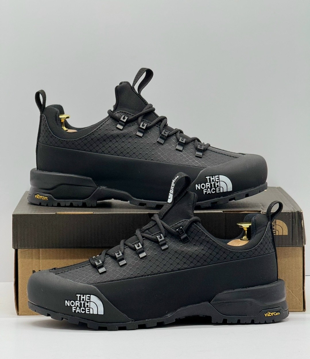 кроссовки the north face glenclyffe low nf0a817bkx71 черный,черные походные кроссовки the north face glenclyffe,кроссовки the north face,the north face кроссовки мужские,