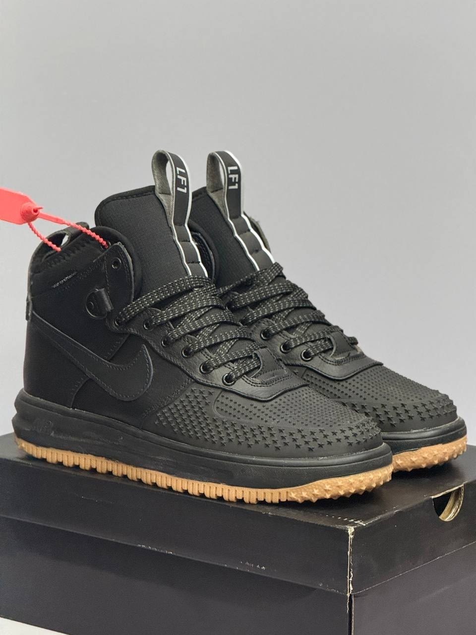 кроссовки nike lunar force 1 duckboot,nike lunar force 1 duckboot,nike lunar force 1 duckboot black gum,кроссовки мужские nike lunar force 1 duckboot black,nike lunar force 1 duckboot черные