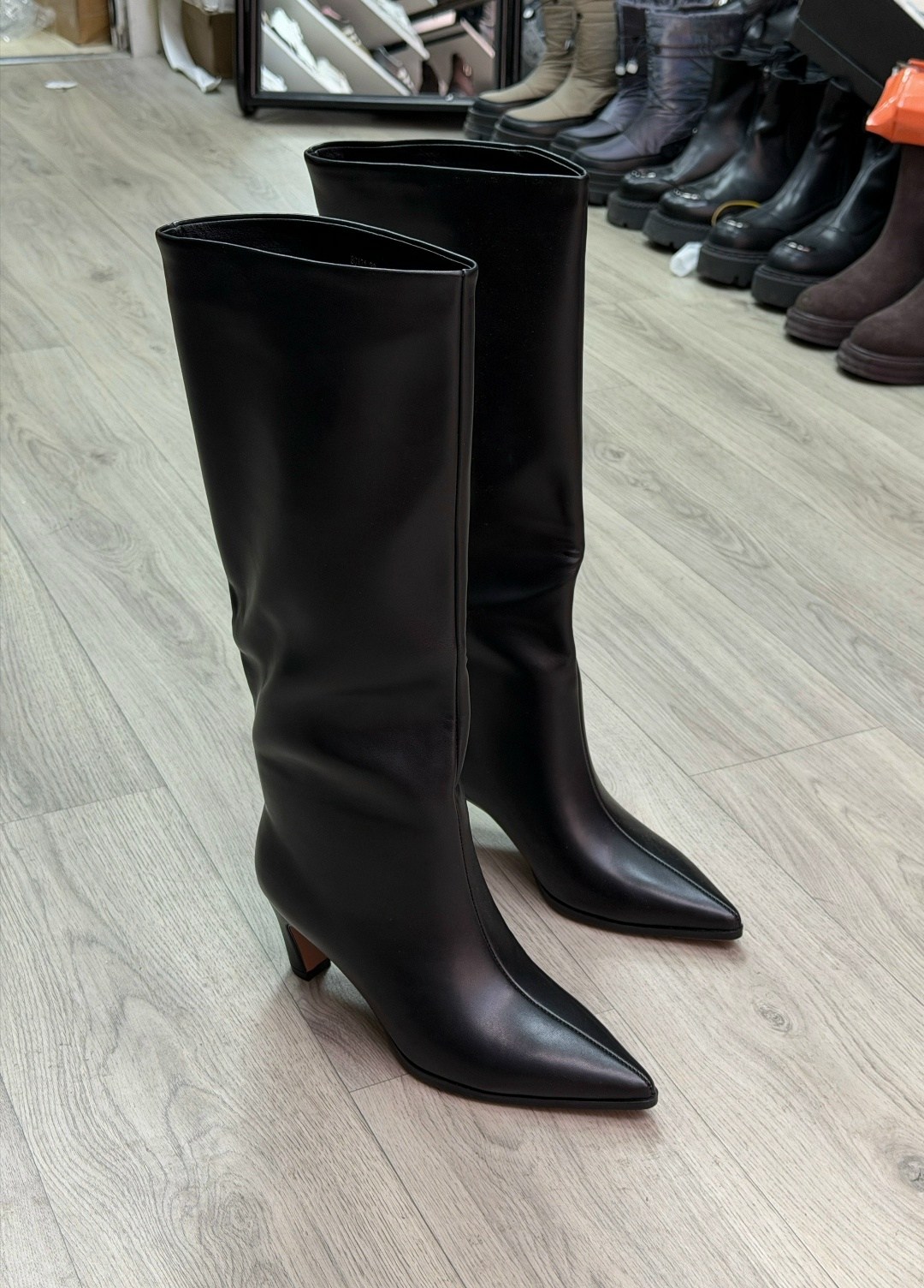 сапоги демисезонные натуральная кожа на шпильке magic heels,сапоги,женские сапоги,сапоги демисезонные натуральная кожа на шпильке,сапоги трубы на каблуке