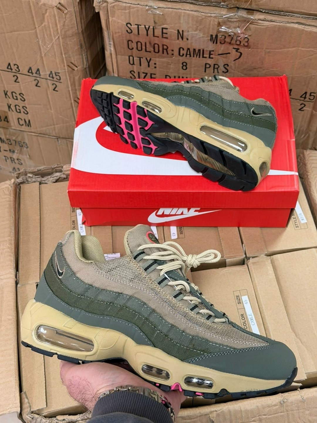 nike air max 95 premium,nike air max 95 se,кроссовки nike air max 95,nike air max 95,nike air max 95 essential