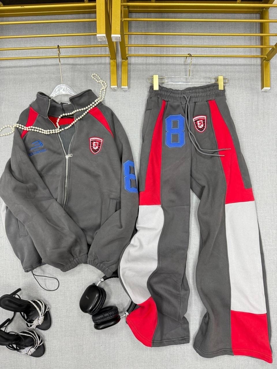 костюм теплый с начесом,sports jacket,флис,цвет молочный
