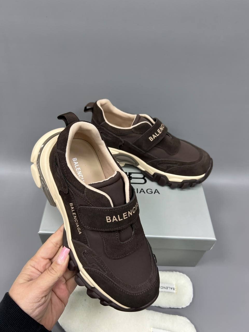 женские кроссовки balenciaga,кроссовки баленсиага,кроссовки balenciaga triple s,кроссовки баленсиага женские черные,balenciaga кроссовки