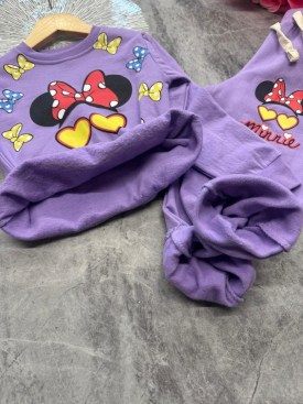 Костюм