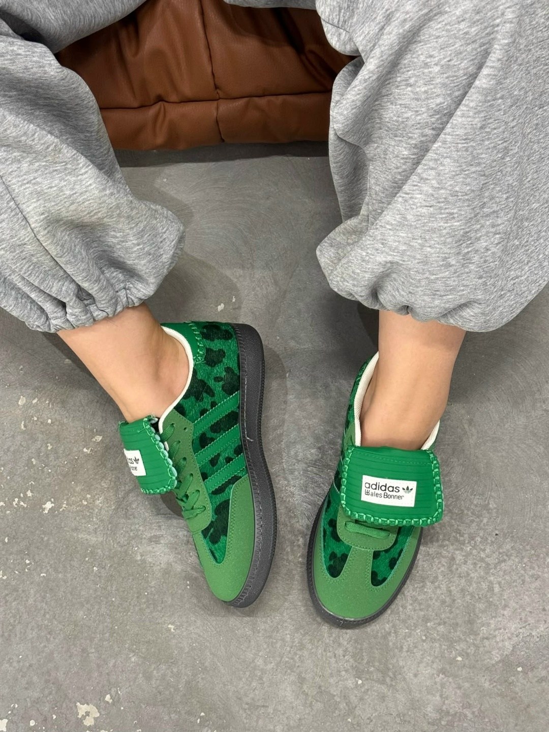,женские кроссовки,зеленые кроссовки,кроссовки adidas,адидас кампус