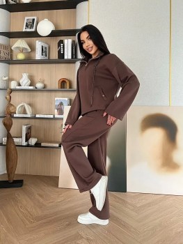 Костюм
