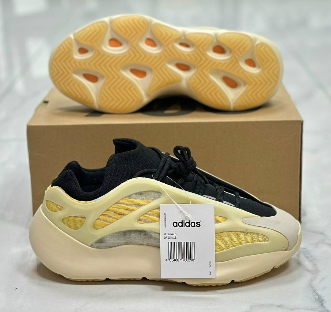 кроссовки adidas yeezy boost 700 v3,adidas yeezy boost 700 v 3,кроссовки adidas yeezy boost 700 v3 цвет белый,adidas yeezy boost 700,кроссовки adidas yeezy boost 700