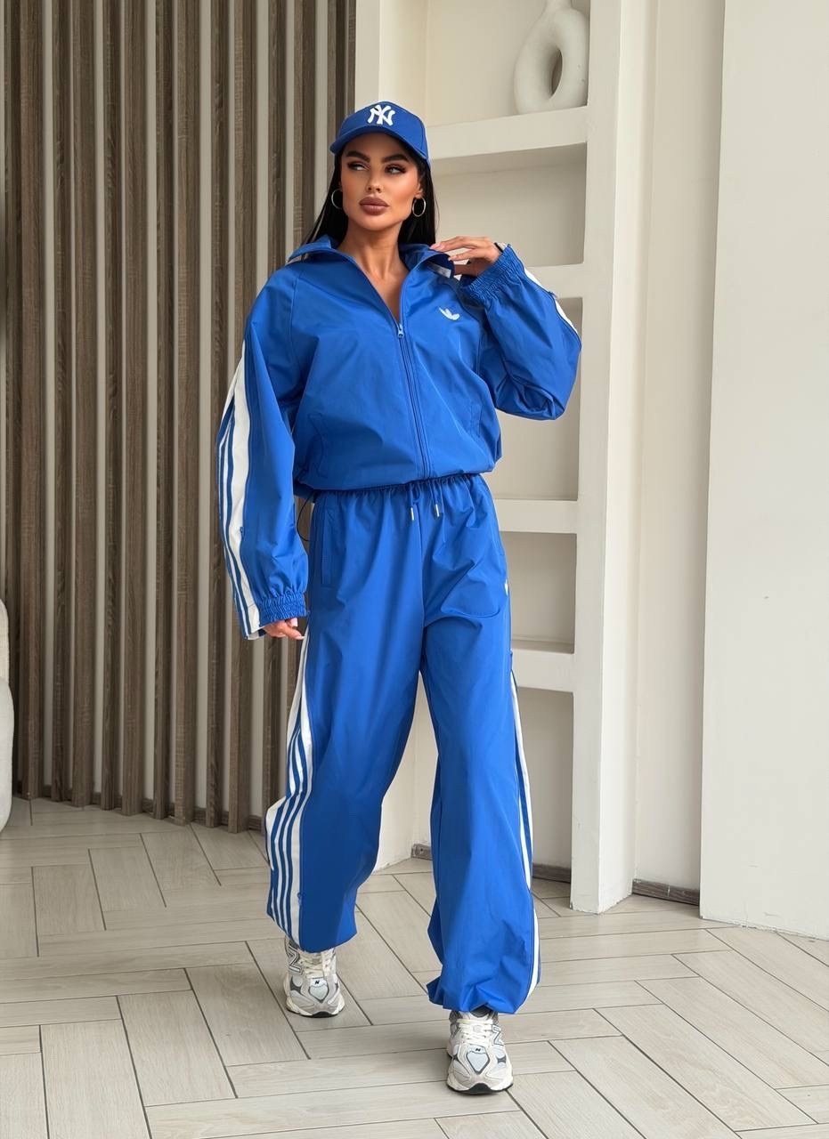 костюм женский,спортивный костюм,костюм спорт,костюм спортивный adidas,женский спортивный костюм