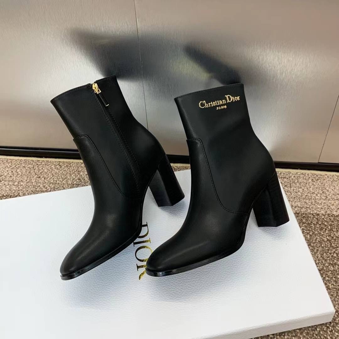 ботильоны christian dior,ботинки dior,женские ботильоны,ботильоны на каблуке,кожаные ботильоны casadei
