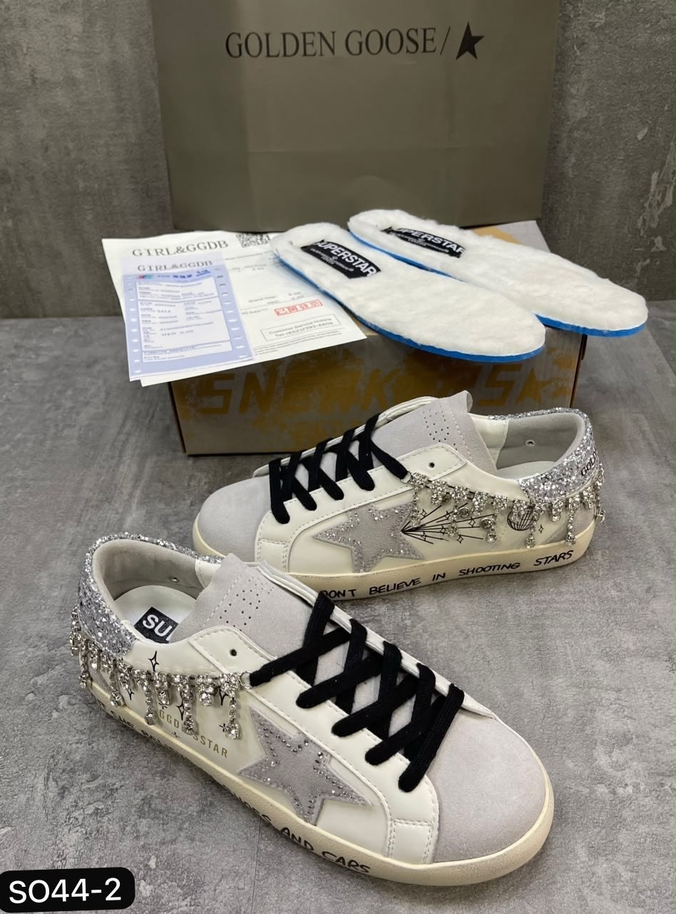 golden goose superstar strass embellished smudged leather sneakers,,golden goose sneakers,golden goose декорированные кеды super-star белый,кроссовки golden goose