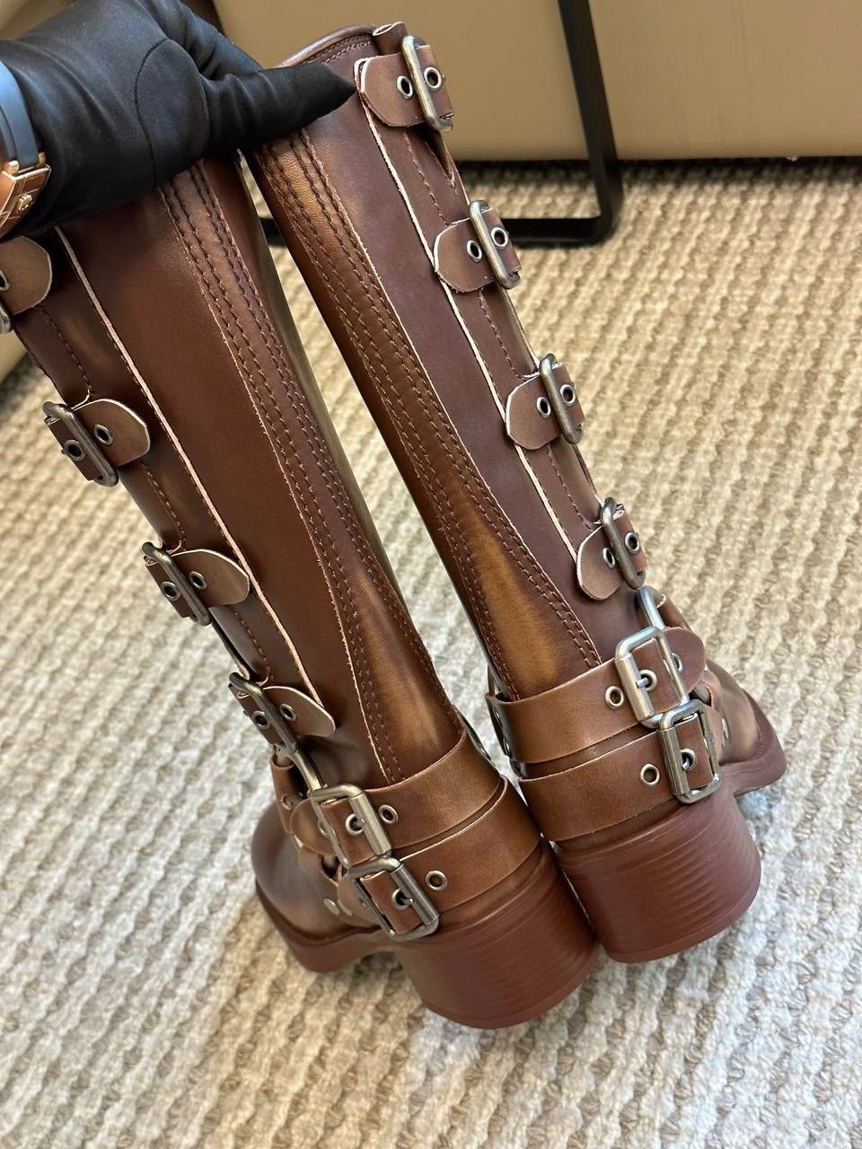 сапоги miu miu,сапоги брендовые,брендовые женские сапоги,сапоги модные,женские сапоги