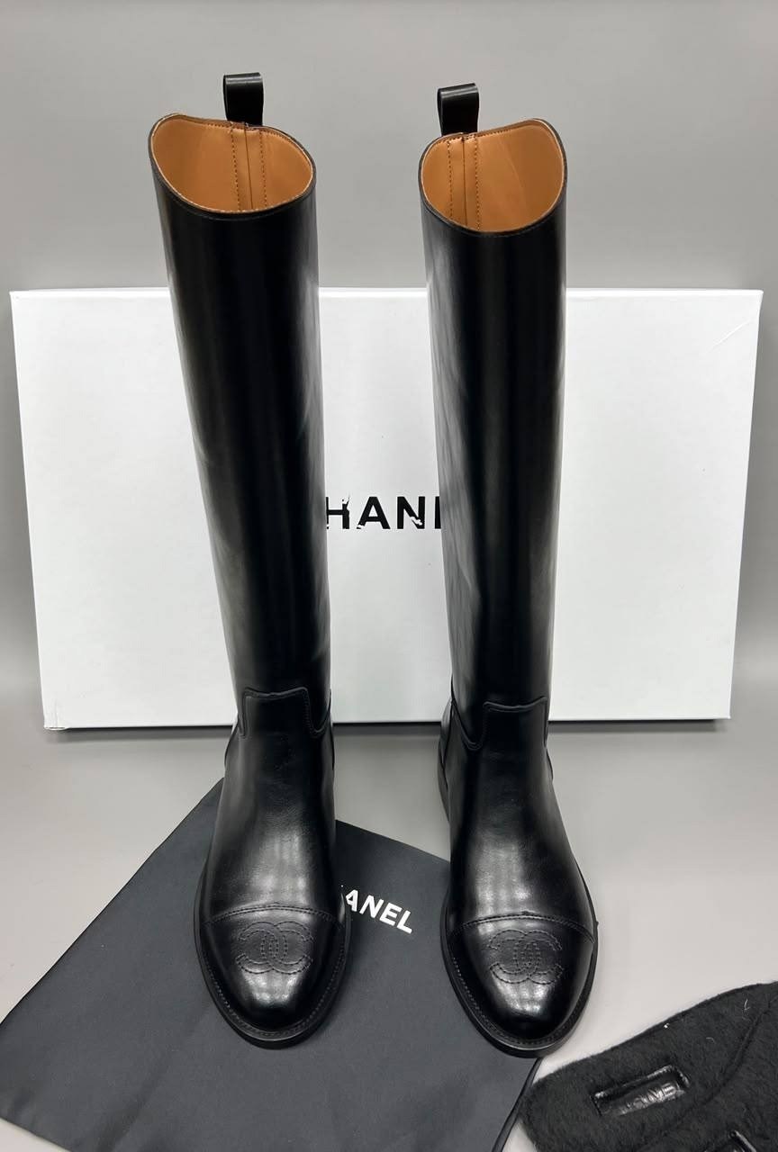 сапоги chanel,сапоги шанель,женские осенние сапоги chanel 2026 черные кожаные высокие,сапоги шанель черные,женские осенние сапоги chanel 2026 черные кожаные гладкие