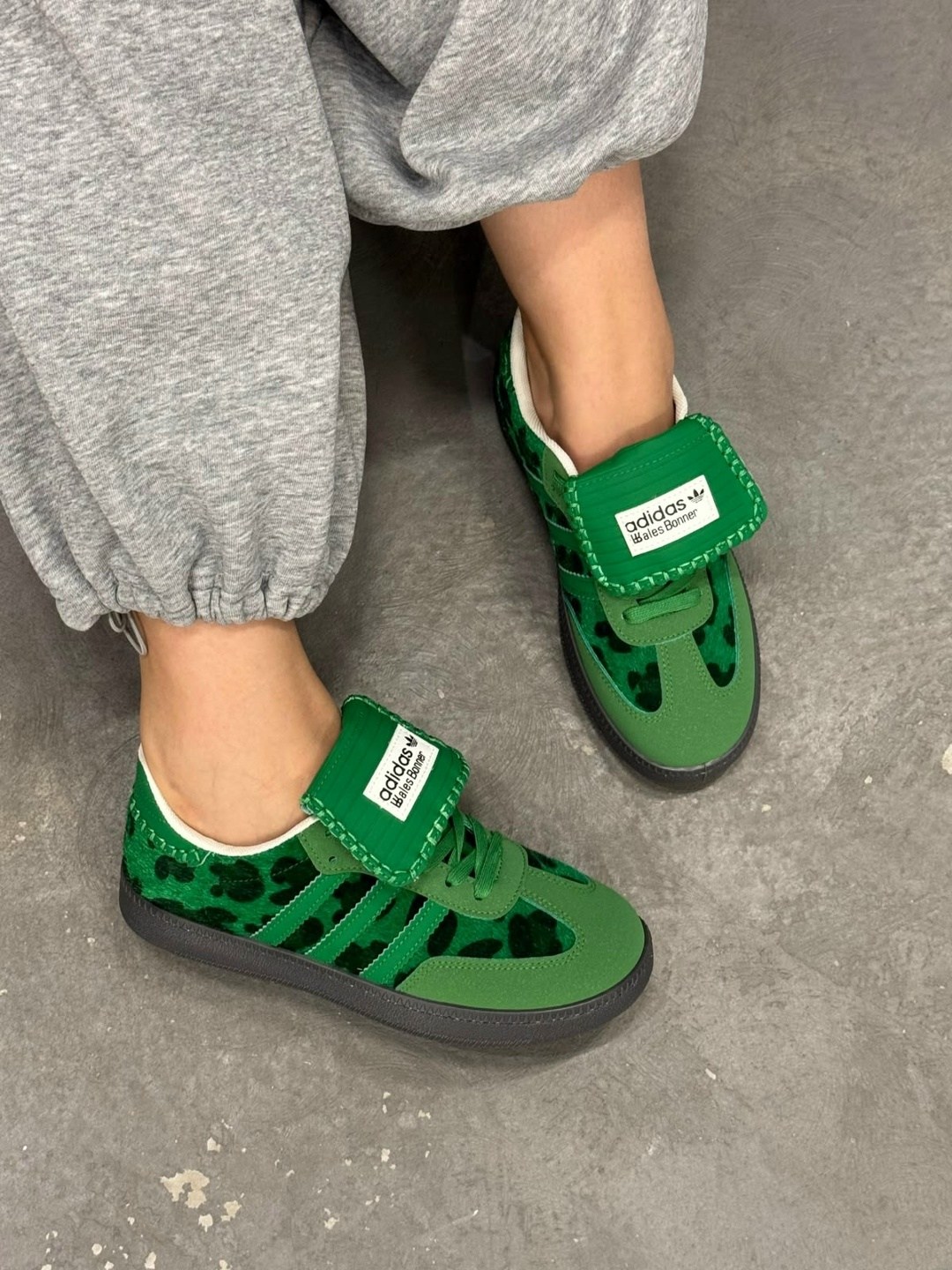 ,женские кроссовки,зеленые кроссовки,кроссовки adidas,адидас кампус
