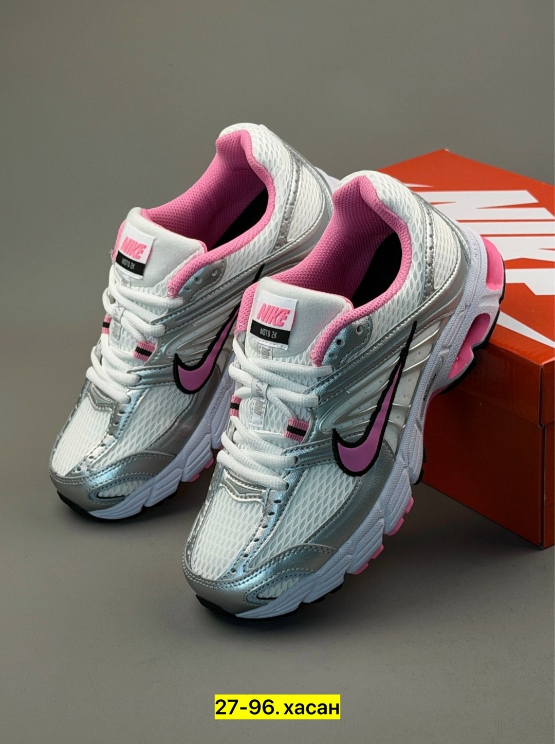 кроссовки nike initiator,женские беговые кроссовки initiator от finish line nike белый,кроссовки nike,кроссовки,женские кроссовки