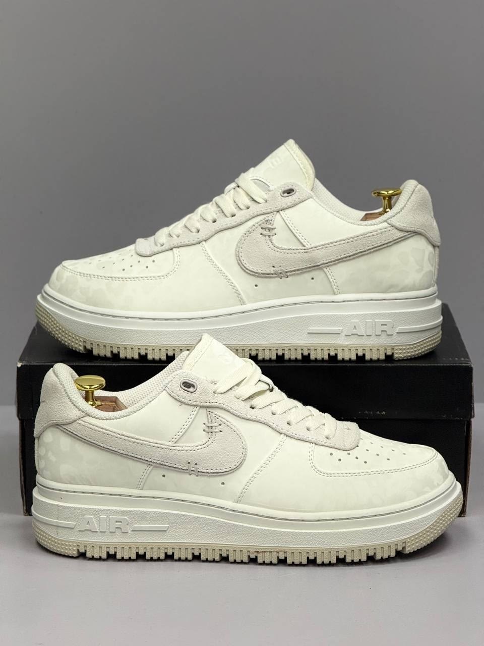 кросcовки nike air force 1,nike air force 1 low white,кроссовки nike air force 1 luxe triple white,nike air force 1 07,nike air force 1 low