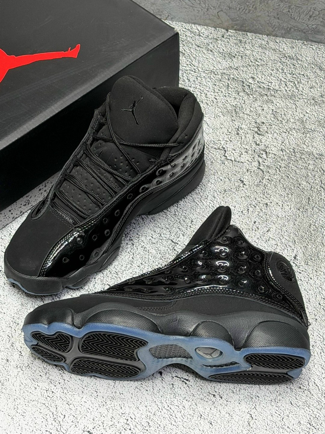 кроссовки air jordan 13 retro cap and gown черный,кроссовки air jordan 13 retro черный,jordan 13 black,jordan 13 retro,jordan 13 black patent leather
