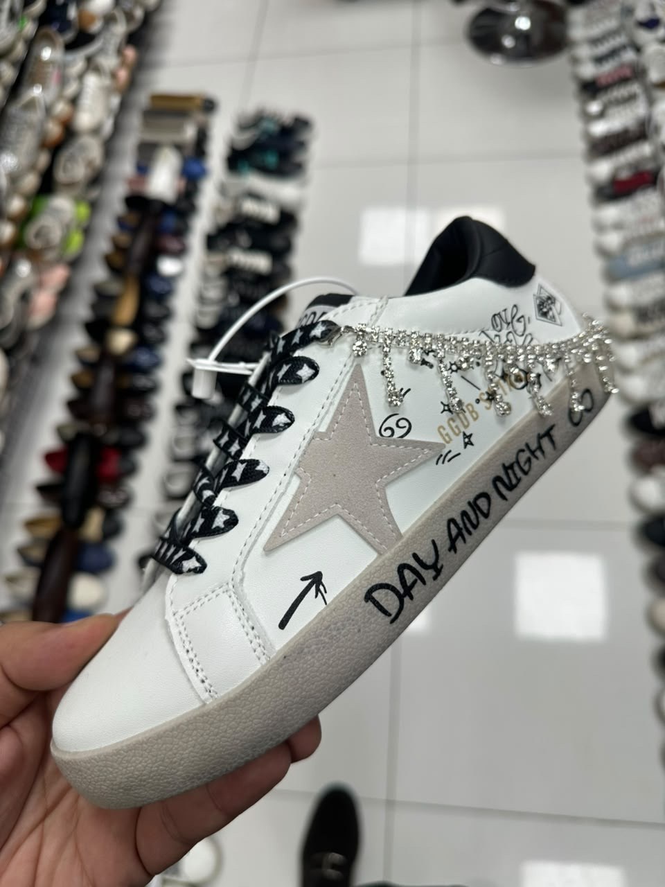 ,golden goose sneakers,кроссовки golden goose,golden goose super star,golden goose superstar