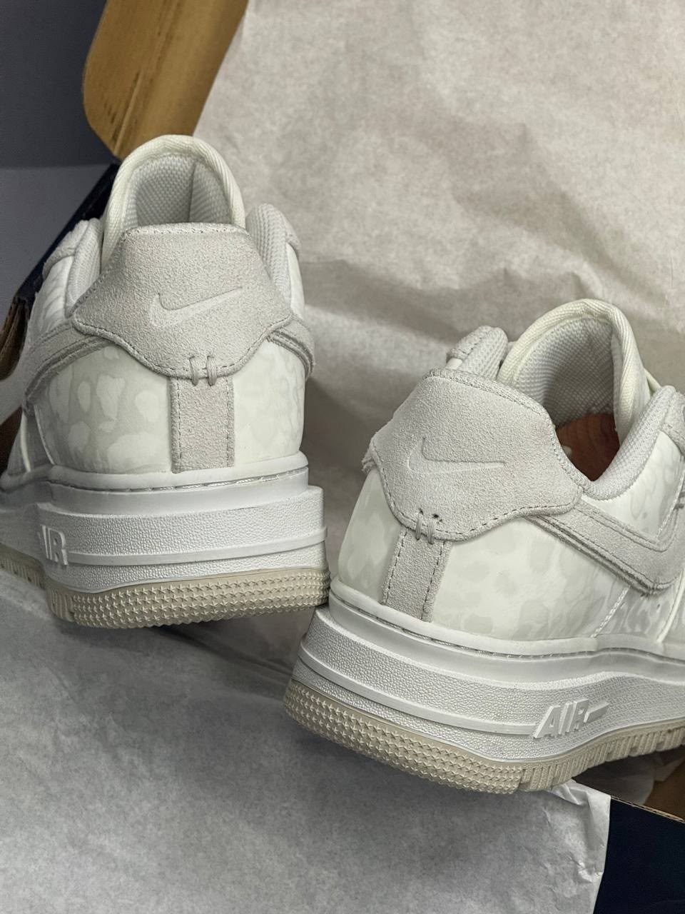 кросcовки nike air force 1,nike air force 1 low white,кроссовки nike air force 1 luxe triple white,nike air force 1 07,nike air force 1 low