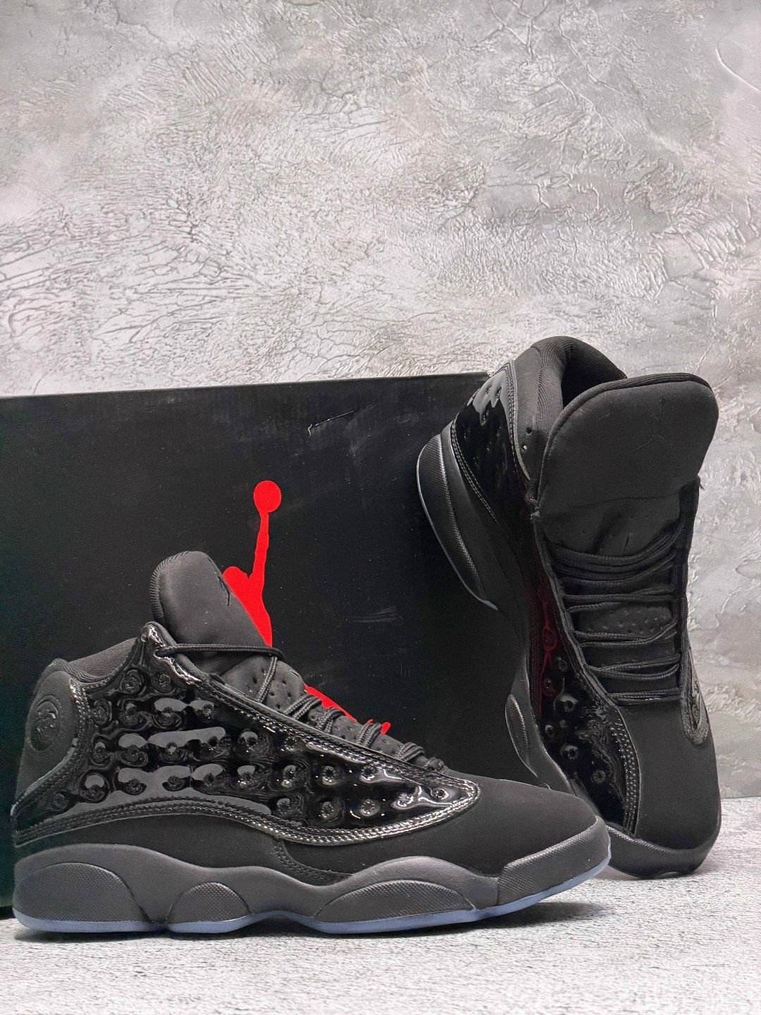 кроссовки air jordan 13 retro cap and gown черный,кроссовки air jordan 13 retro черный,jordan 13 black,jordan 13 retro,jordan 13 black patent leather