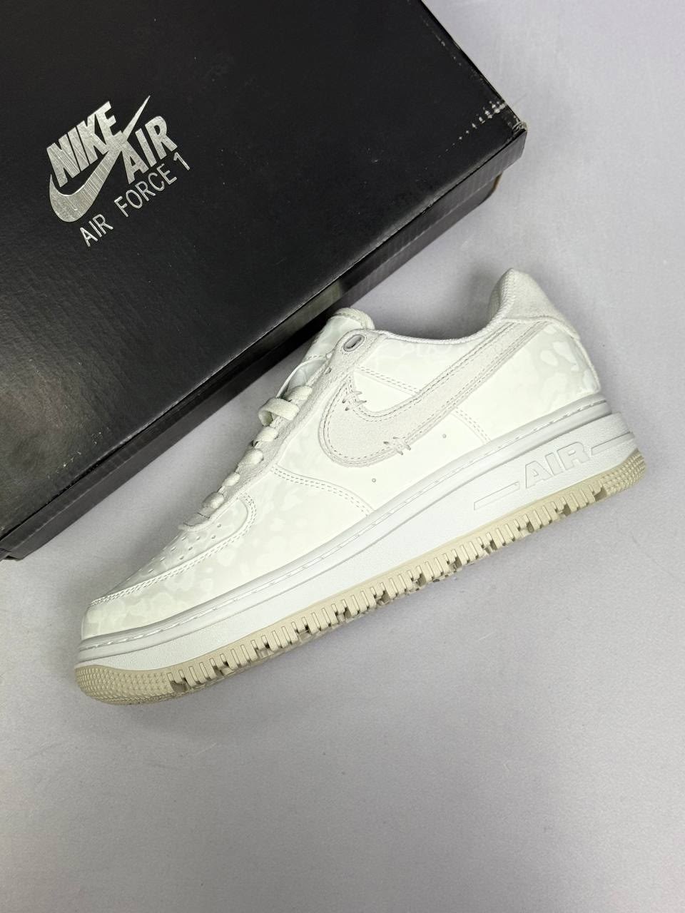 кросcовки nike air force 1,nike air force 1 low white,кроссовки nike air force 1 luxe triple white,nike air force 1 07,nike air force 1 low