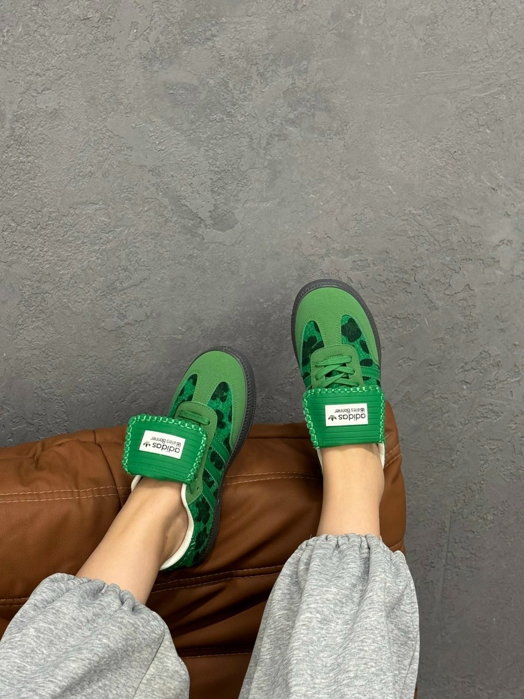 ,женские кроссовки,зеленые кроссовки,кроссовки adidas,адидас кампус