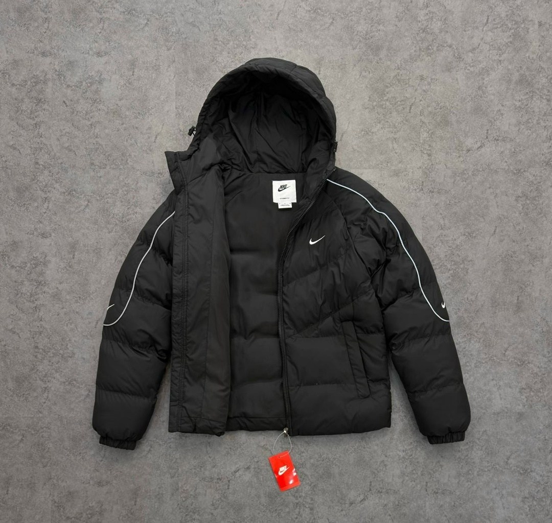 мужской пуховик nike,зимняя куртка nike,пуховик nike down jacket men's white,куртка storm-fit windrunner primafloft hoodie jacket nike цвет серый,куртка пуховик зимняя
