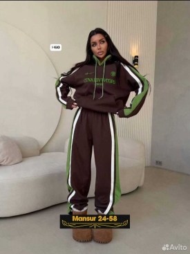 Костюм