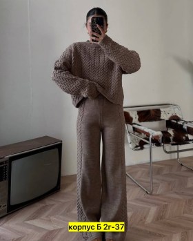 Костюм