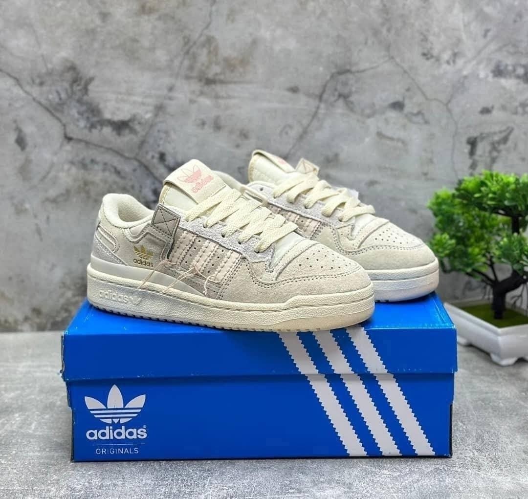 кроссовки adidas,кроссовки женские adidas,adidas forum low 84 бежевый лайт,кроссовки,кроссовки adidas forum 84 low