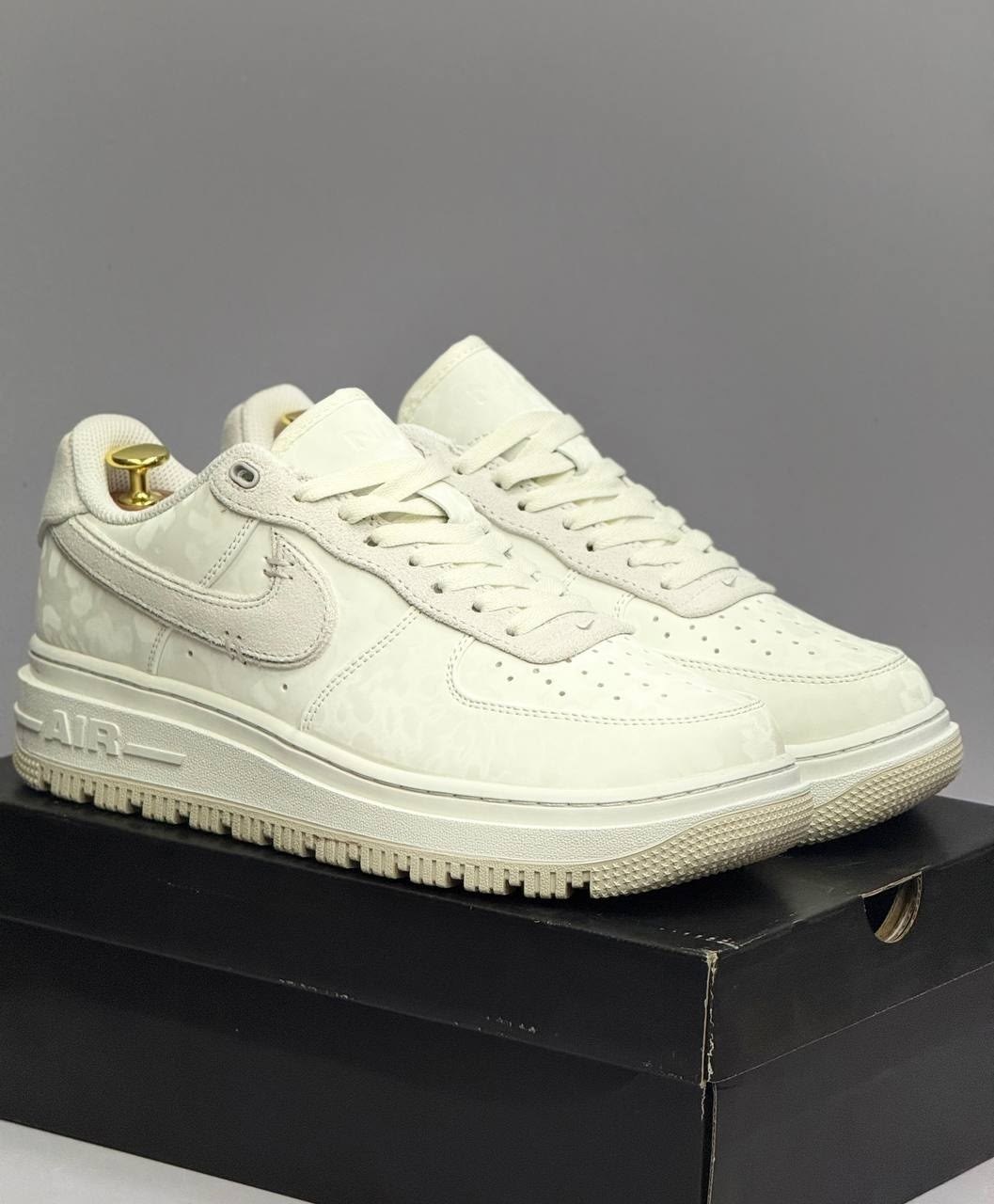 кросcовки nike air force 1,nike air force 1 low white,кроссовки nike air force 1 luxe triple white,nike air force 1 07,nike air force 1 low