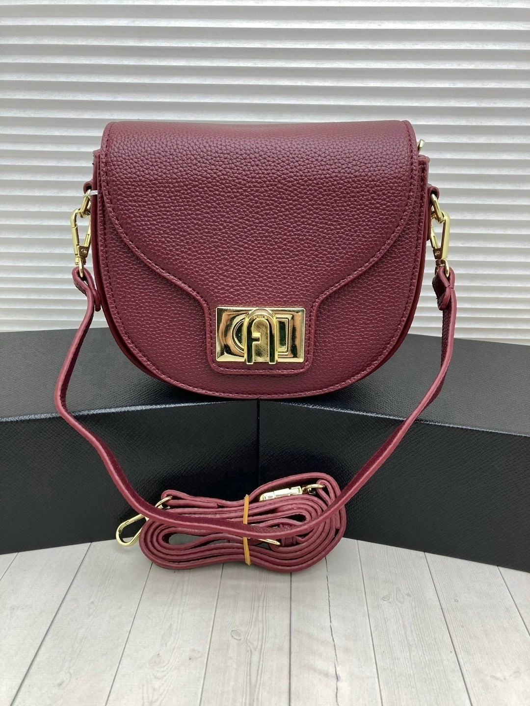сумка,furla сумка женская,сумка furla,сумки женская,бордовая сумка
