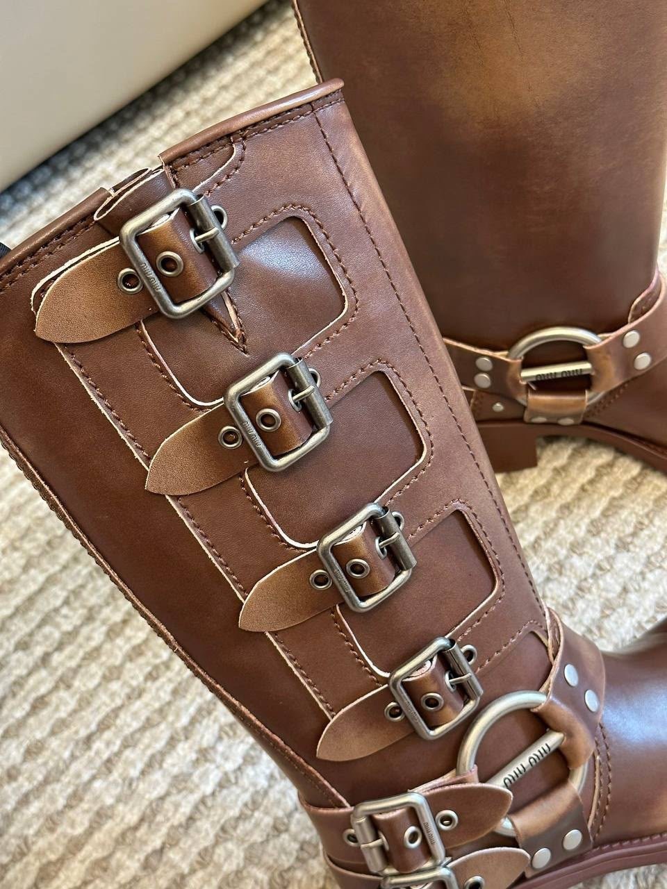 сапоги miu miu,сапоги брендовые,брендовые женские сапоги,сапоги модные,женские сапоги
