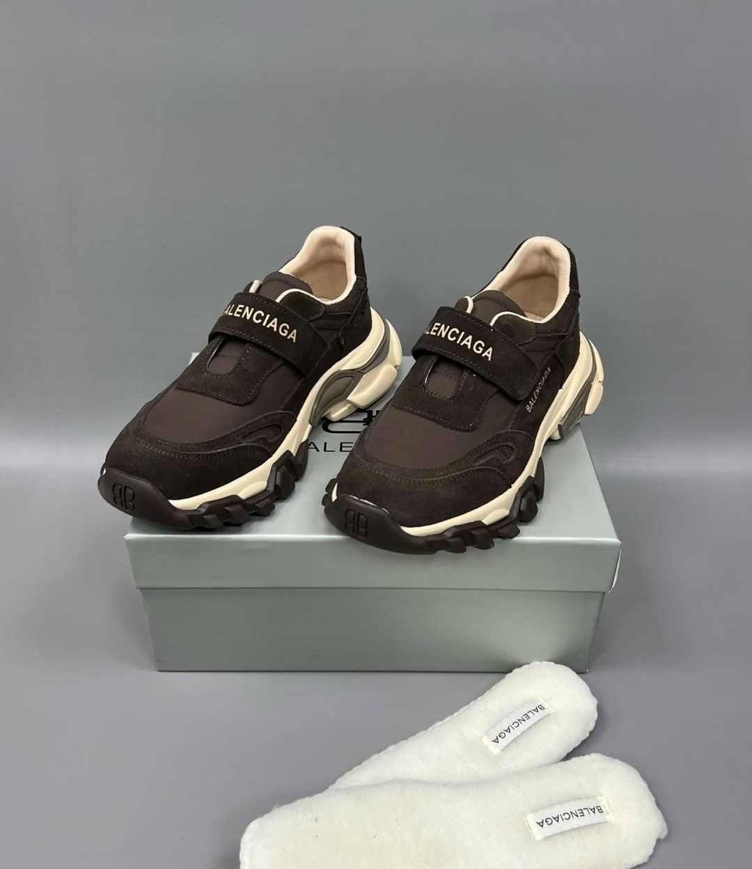 женские кроссовки balenciaga,кроссовки баленсиага,кроссовки balenciaga triple s,кроссовки баленсиага женские черные,balenciaga кроссовки