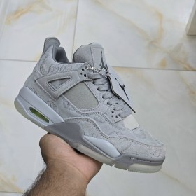 Кроссовки
