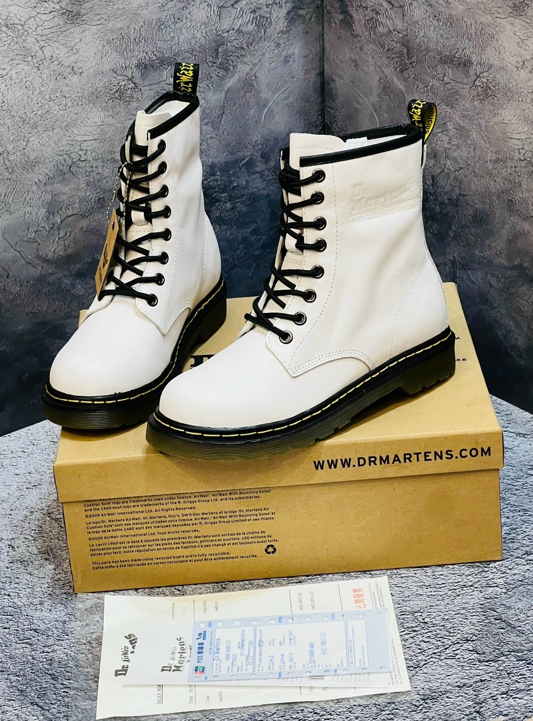 ,ботинки dr martens,белые ботинки,ботинки dr,ботинки модные