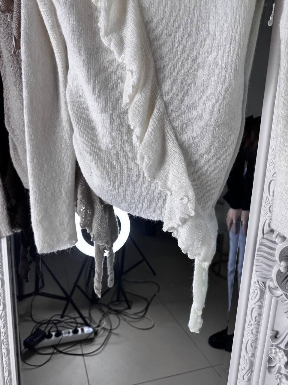 женская кофта,кофта с рюшами,красивая кофта,кофта вязаная,свитер вязаный с рюшами