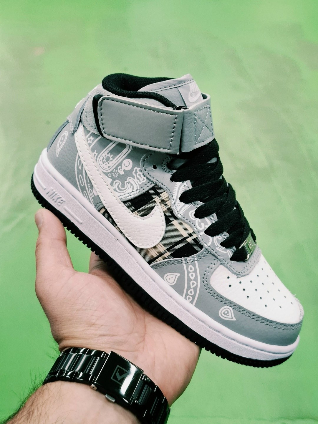 зимние кроссовки nike air force 1 07 mid lv8,кроссовки мужские nike air force,зимние кроссовки nike air force,мужские кроссовки nike air force 1,кроссовки подростковые зимние nike air force 1