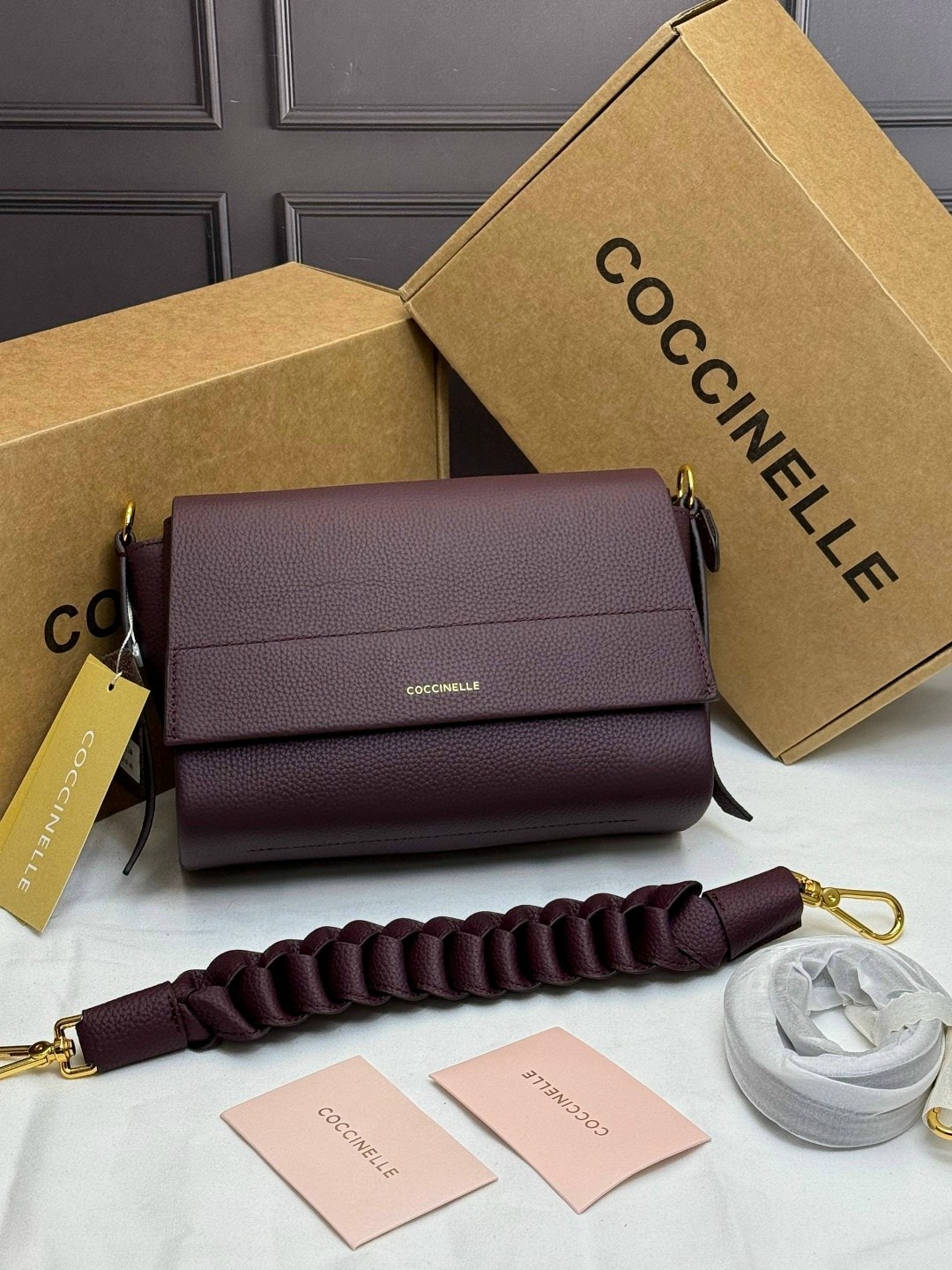 сумка coccinelle,сумка женская coccinelle,сумка кожаная coccinelle,женская сумка,сумка coccinelle сумка