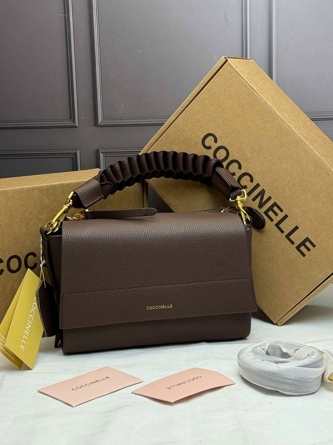 сумка coccinelle,сумка женская coccinelle,сумка кожаная coccinelle,женская сумка,сумка coccinelle сумка