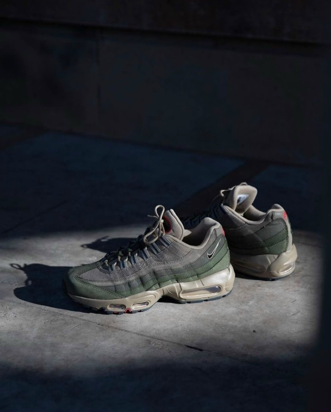 nike air max 95 essential,nike air max 95,nike air max 95 premium,nike air max 95 se,air max 95 matte olive