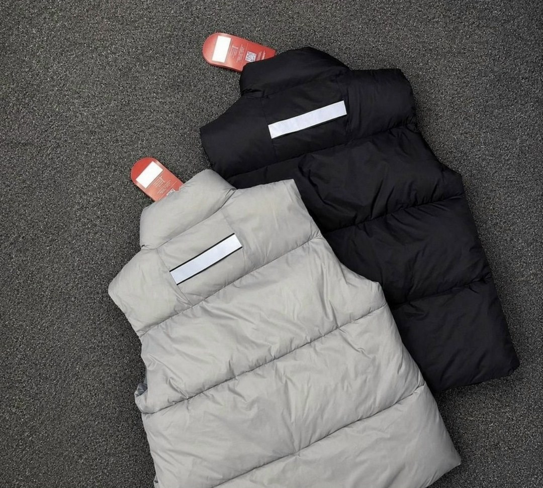жилетка canada goose,жилет canada goose,мужской жилет canada goose темно-синий,мужской жилет canada goose,жилетка черная мужская canada goose