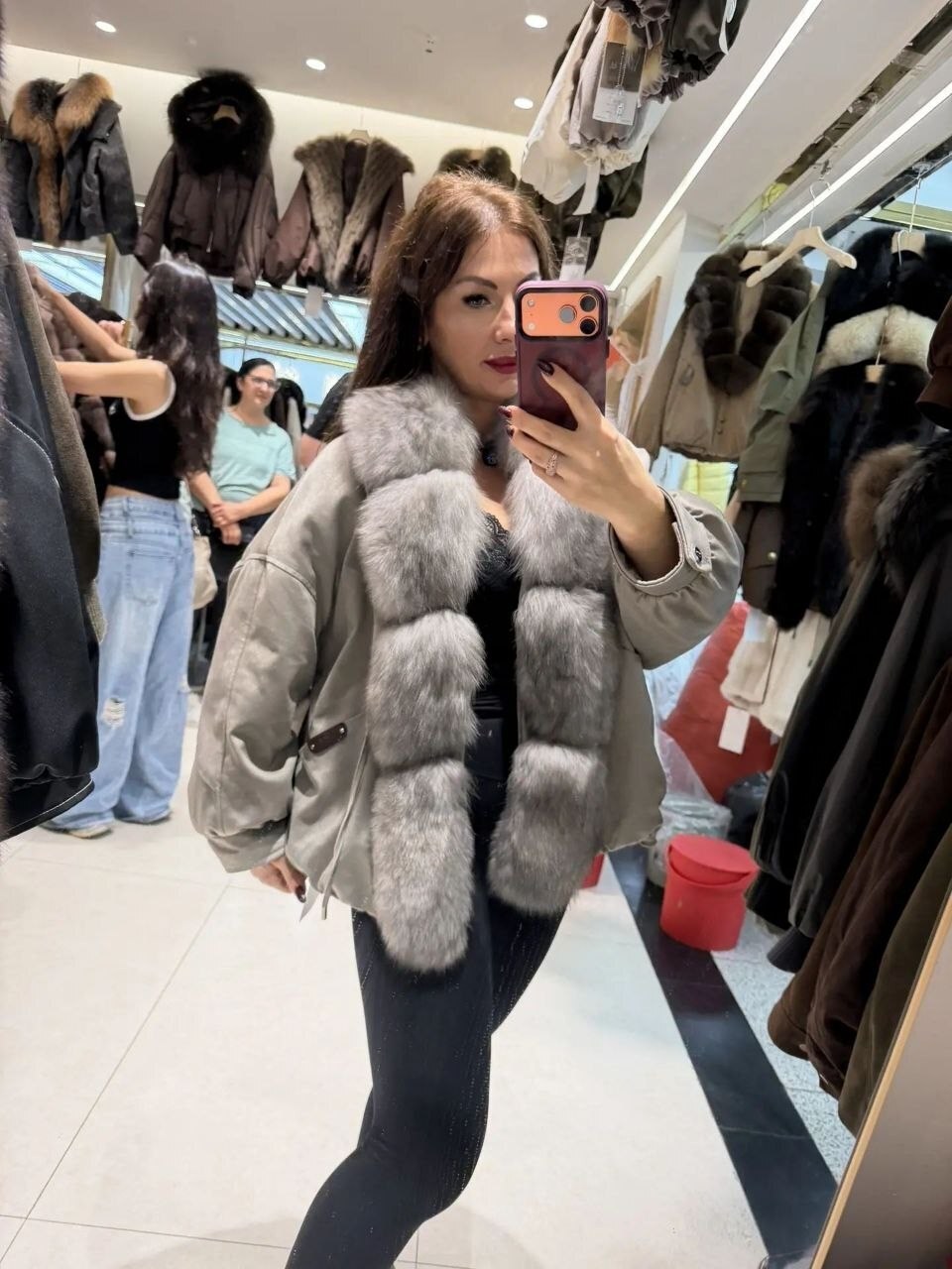 куртка джинсовая с натуральным мехом песца,джинсовка мех песца,куртка с мехом,парка с мехом,куртка с мехом песца