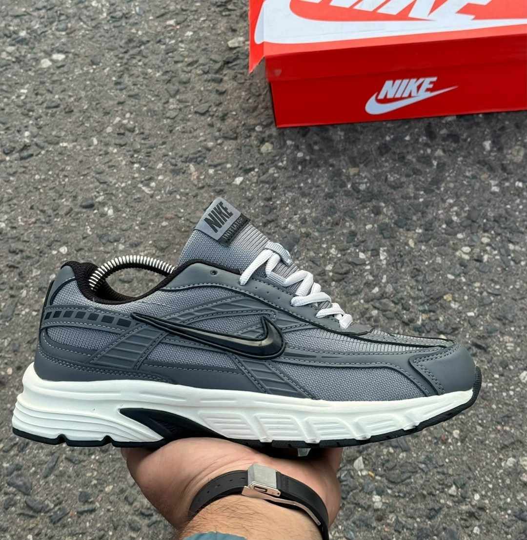 кроссовки nike initiator,кроссовки nike initiator 'anthracite metallic cool grey',кроссовки nike initiator 'anthracite cool grey',кроссовки,мужские беговые кроссовки initiator от finish line nike муль