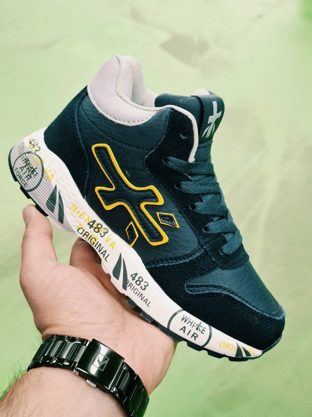 зимние кроссовки adidas retropy f2 hi,зимние кроссовки adidas,кроссовки мужские зимние adidas,кроссовки адидас торшн,кроссовки adidas