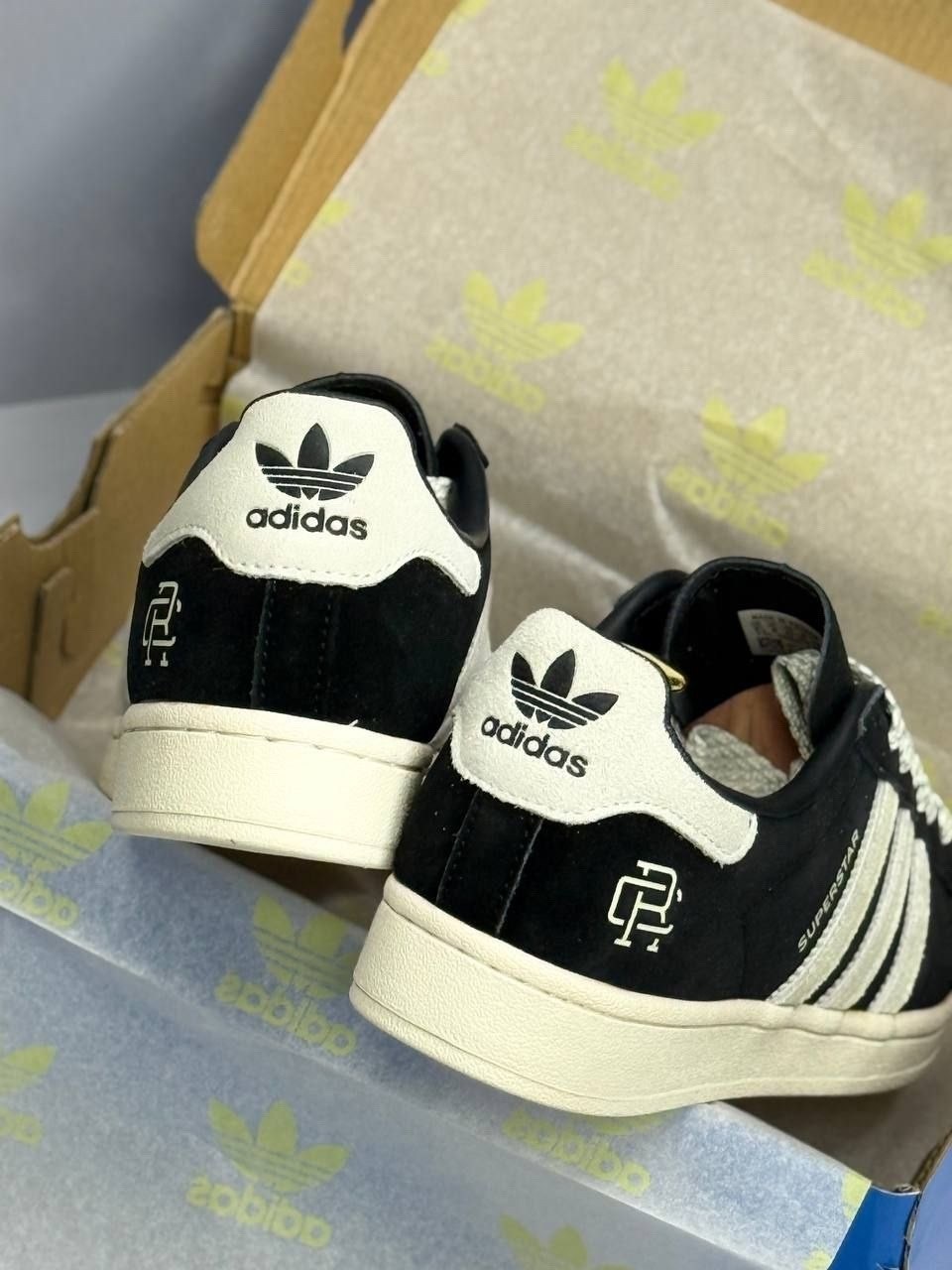 кроссовки adidas superstar,кроссовки superstar black white gold adidas,кроссовки adidas original superstar,адидас супер стар,