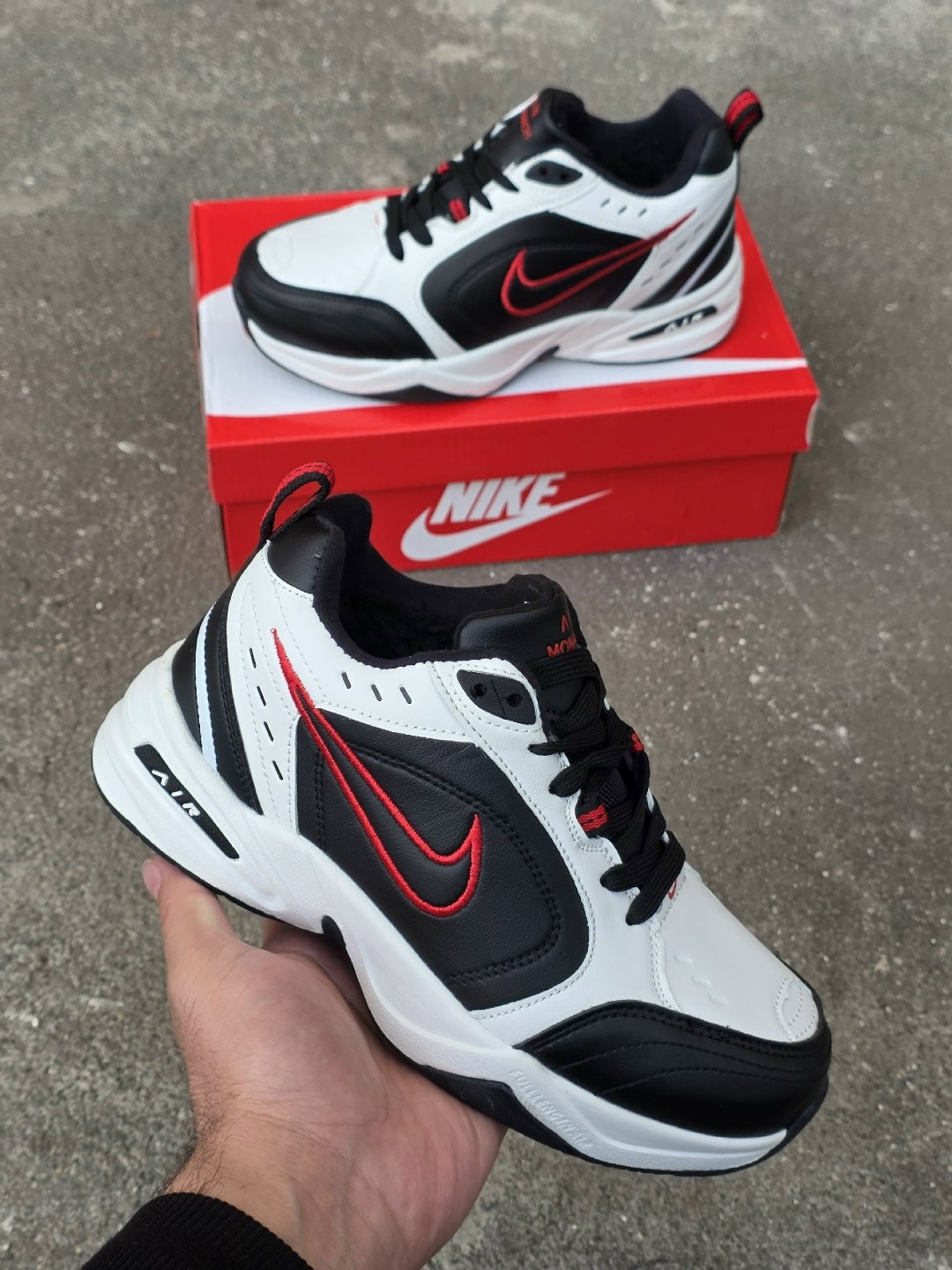 кроссовки nike air monarch iv,мужские кроссовки nike air monarch iv,кроссовки nike air monarch iv цвет черный,мужские прогулочные кроссовки air monarch iv средней ширины x nike черный,nike air monarch