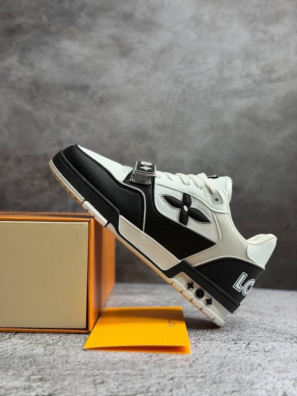кроссовки луи виттон trainer мужские,louis vuitton кроссовки мужские,кроссовки louis vuitton,кроссовки louis vuitton trainer,кроссовки