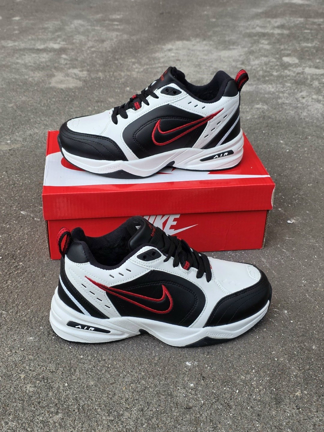 кроссовки nike air monarch iv,мужские кроссовки nike air monarch iv,кроссовки nike air monarch iv цвет черный,мужские прогулочные кроссовки air monarch iv средней ширины x nike черный,nike air monarch