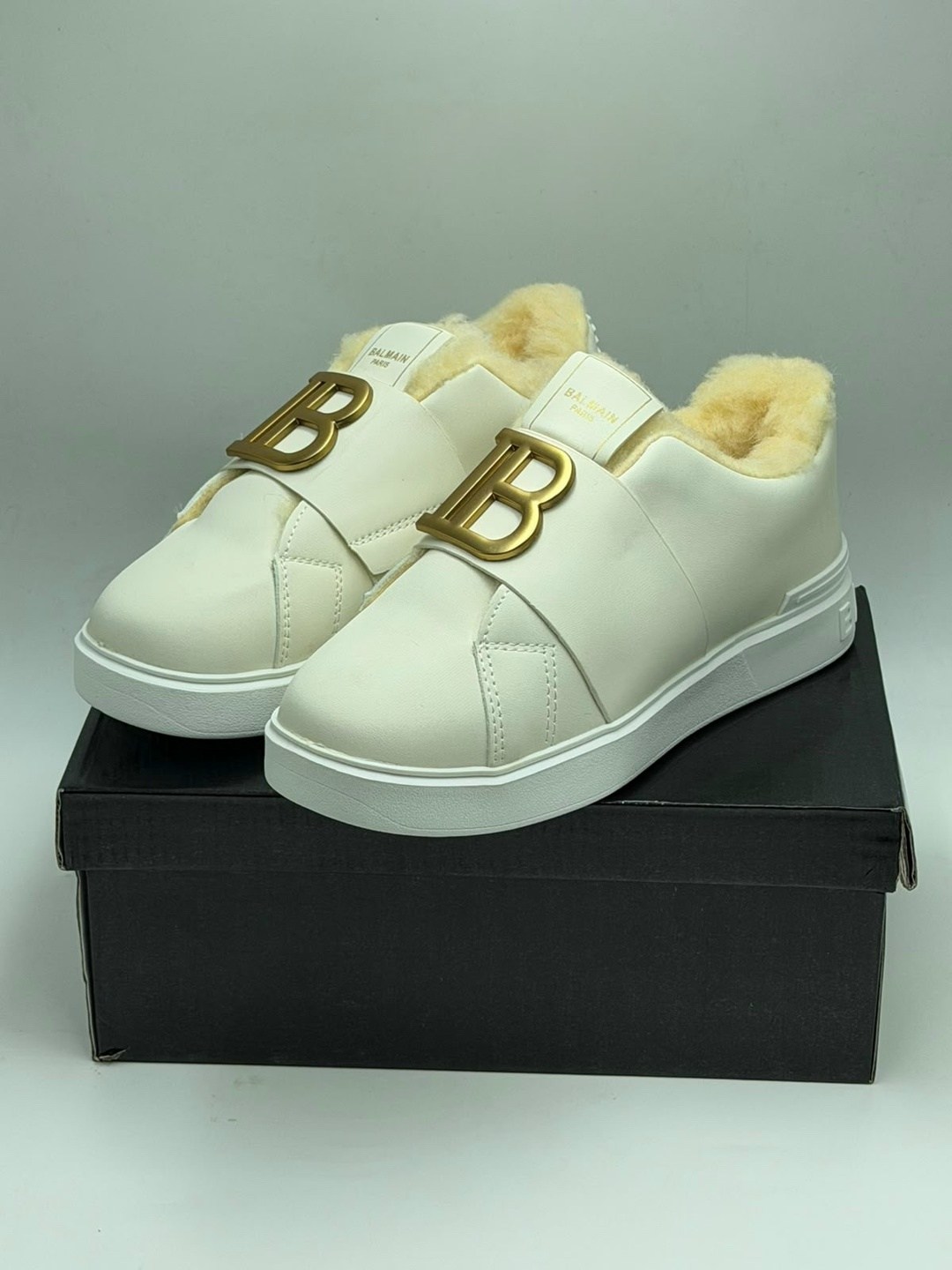 ,кроссовки balmain,женские кроссовки, женская,кроссовки балмаин женские белые