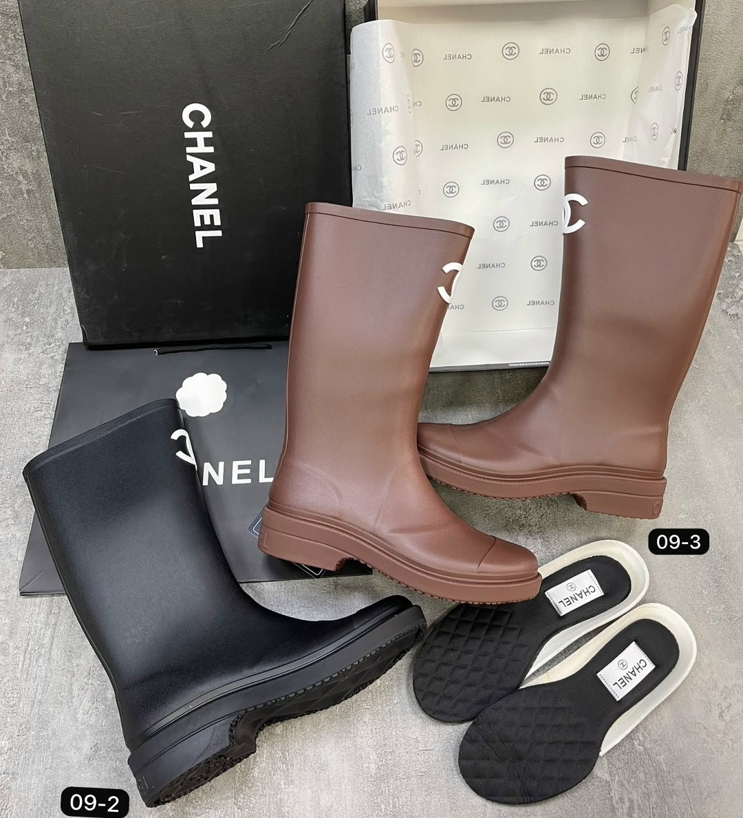резиновые сапоги chanel,сапоги chanel,chanel черные резиновые сапоги для женщин,женские резиновые сапоги chanel,chanel черные резиновые сапоги